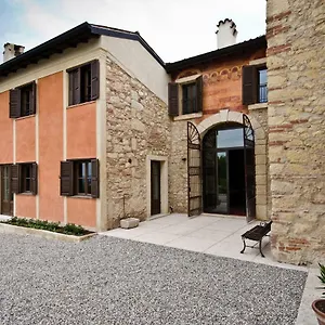  Alloggio per agriturismo Relais Ambrosetti Italia